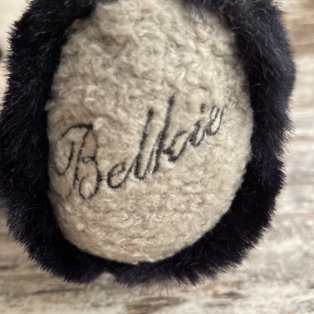 Belkie Bear 2000 Collectible - Picture 3 of 7